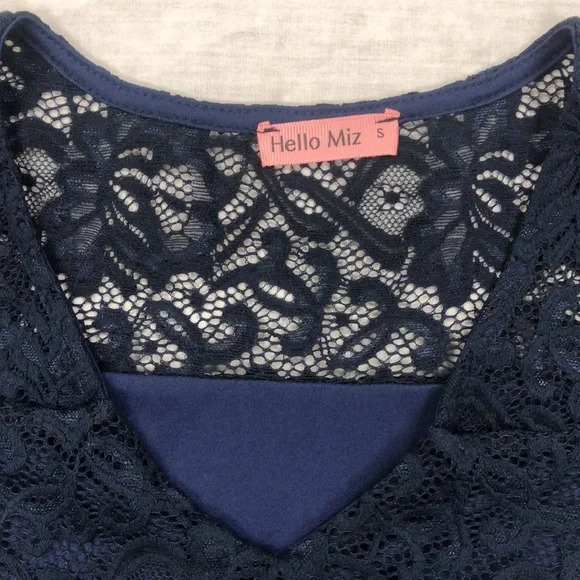 HELLO MIZ Women's Maternity Floral Lace Knee Length Bodycon Dress/ Size: Small - Picture 5 of 10